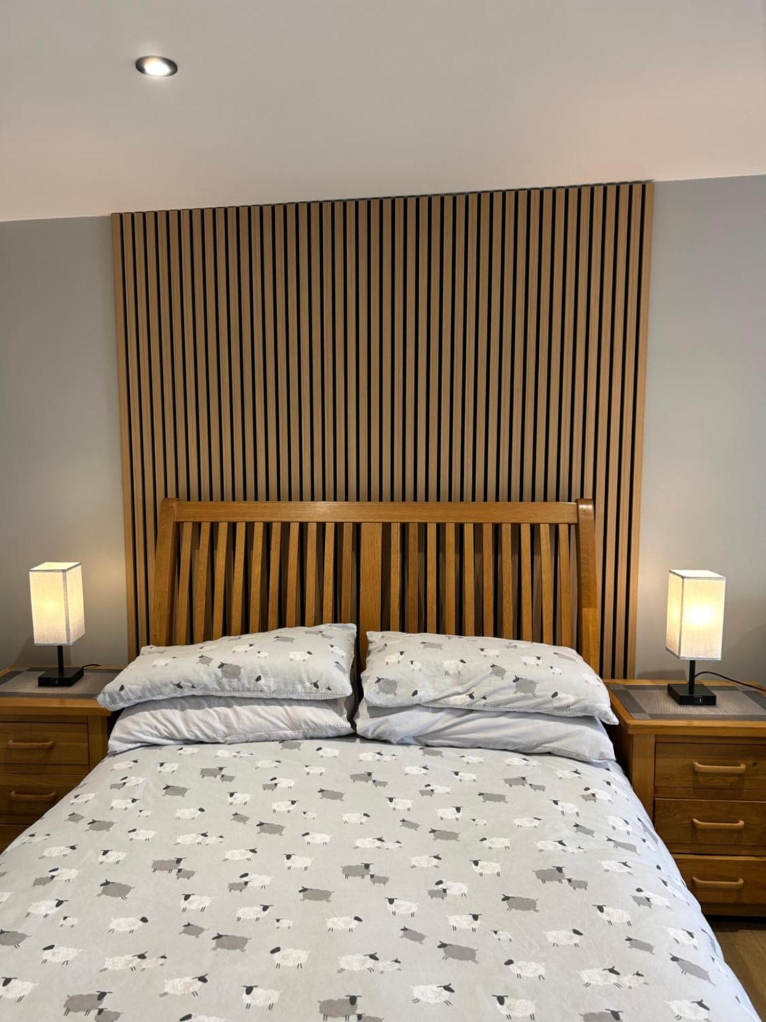 Roblins Nest Apartment Ammanford Bagian luar foto